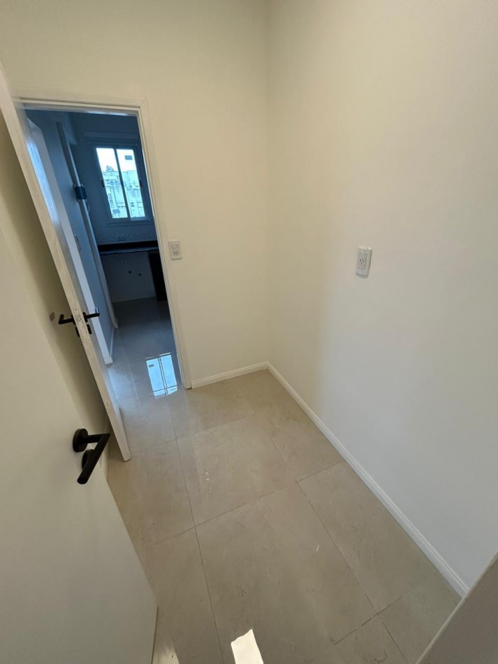DEPARTAMENTO 2 AMB EN VENTA - Entre Rios 2300