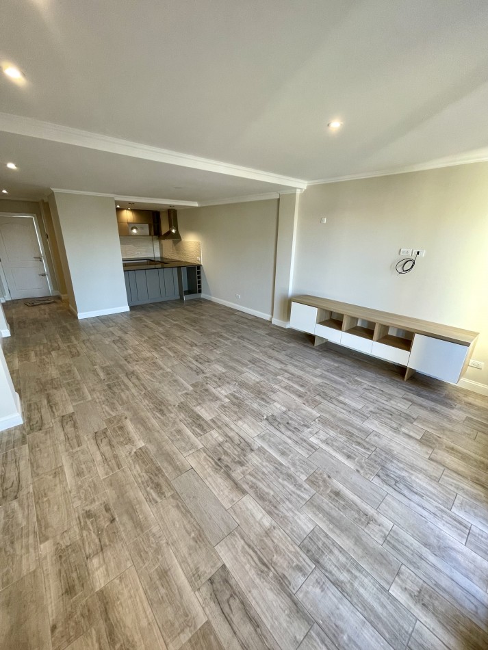 VENTA DEPARTAMENTO 3 AMB CON COCHERA - AVELLANEDA 2600