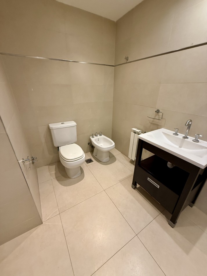 VENTA DEPARTAMENTO 3 AMB - RAWSON 2400
