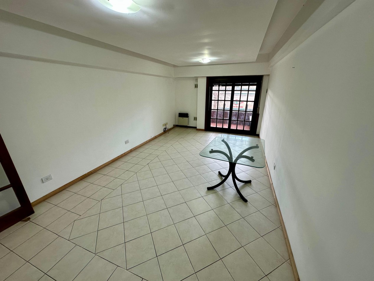 ALQUILER DEPARTAMENTO 3 AMBIENTES - MORENO 3800