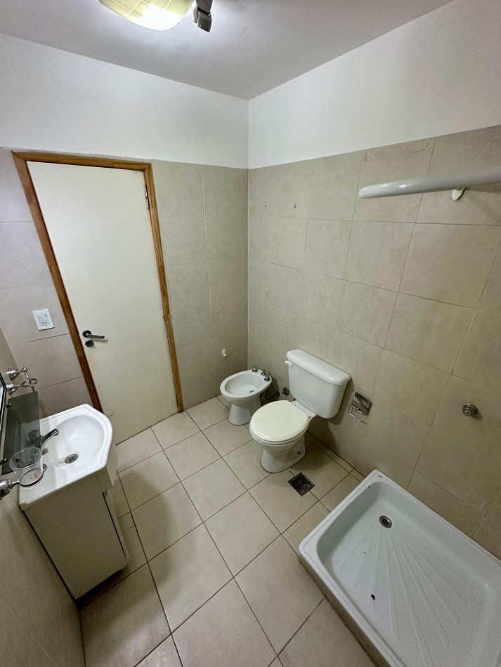 ALQUILER DEPARTAMENTO 3 AMBIENTES - MORENO 3800