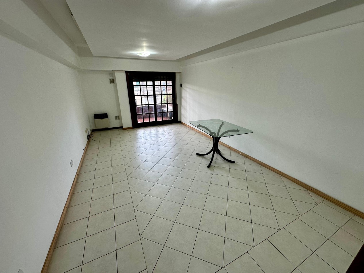 ALQUILER DEPARTAMENTO 3 AMBIENTES - MORENO 3800
