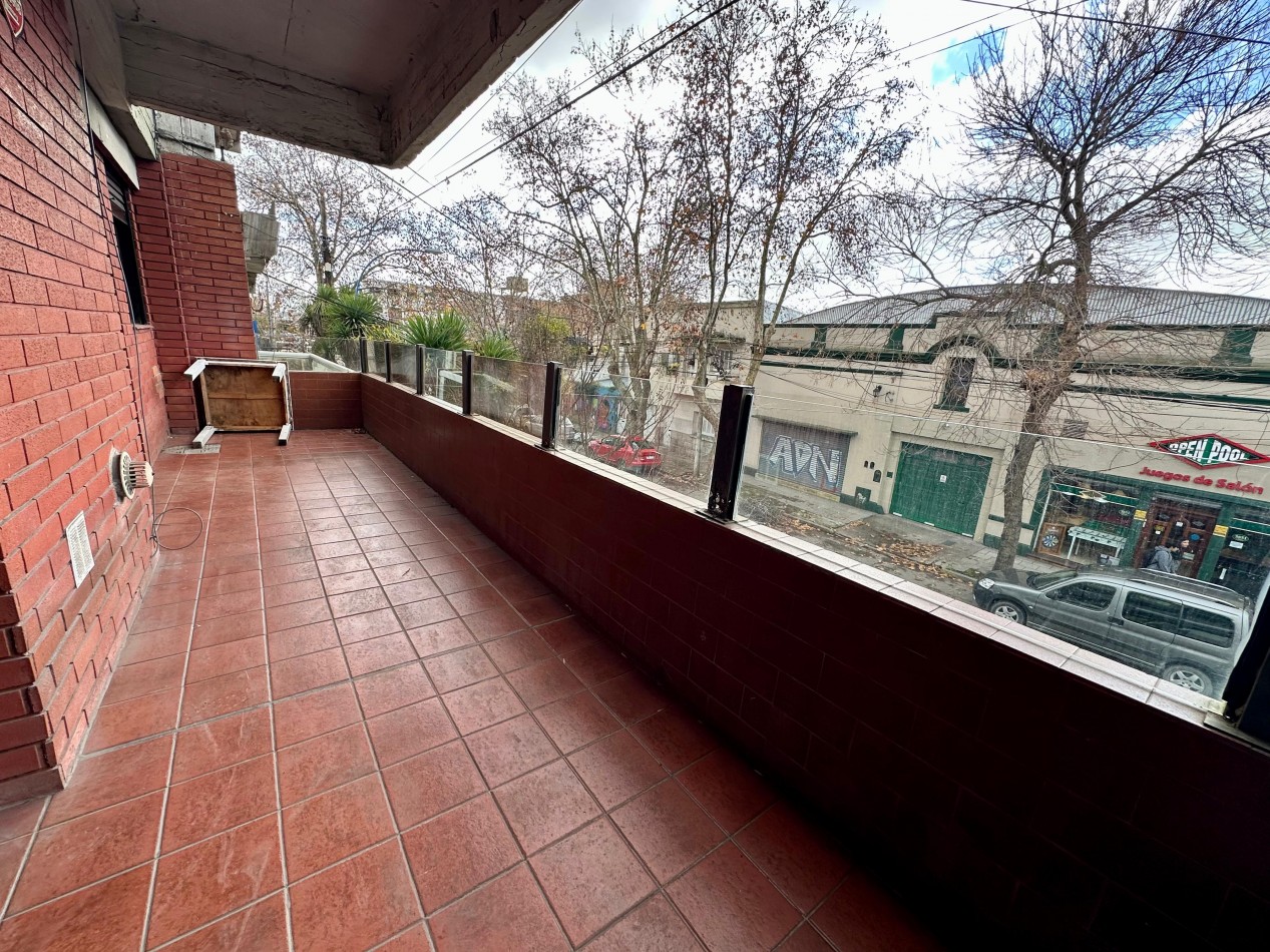 ALQUILER DEPARTAMENTO 3 AMBIENTES - MORENO 3800
