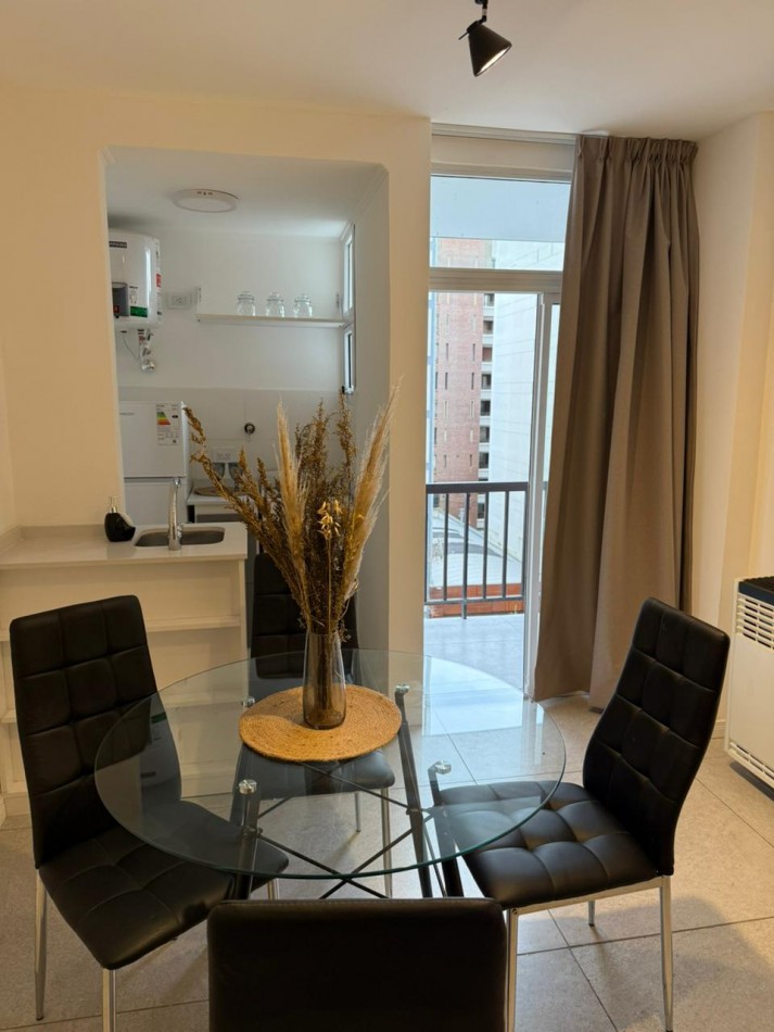 VENTA MONOAMBIENTE - COLON 2600