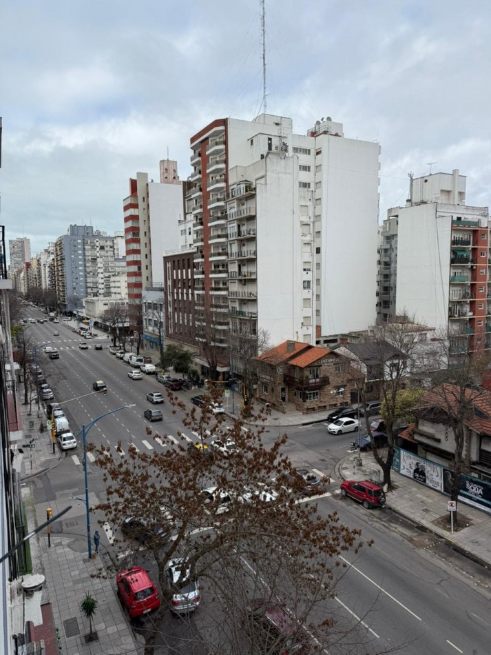 VENTA MONOAMBIENTE - COLON 2600