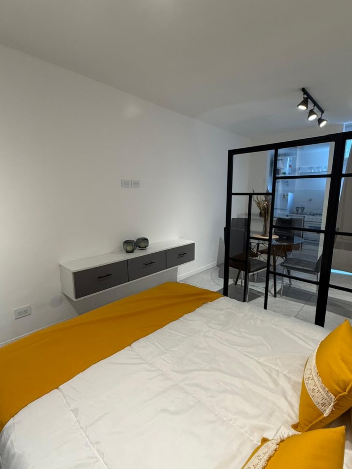 VENTA MONOAMBIENTE - COLON 2600