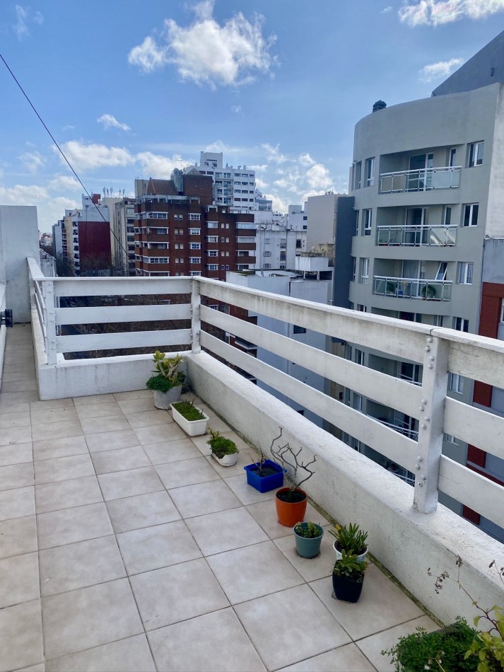 VENTA DEPARTAMENTO 3 AMBIENTES CON COCHERA - 3 DE FEBRERO 2700