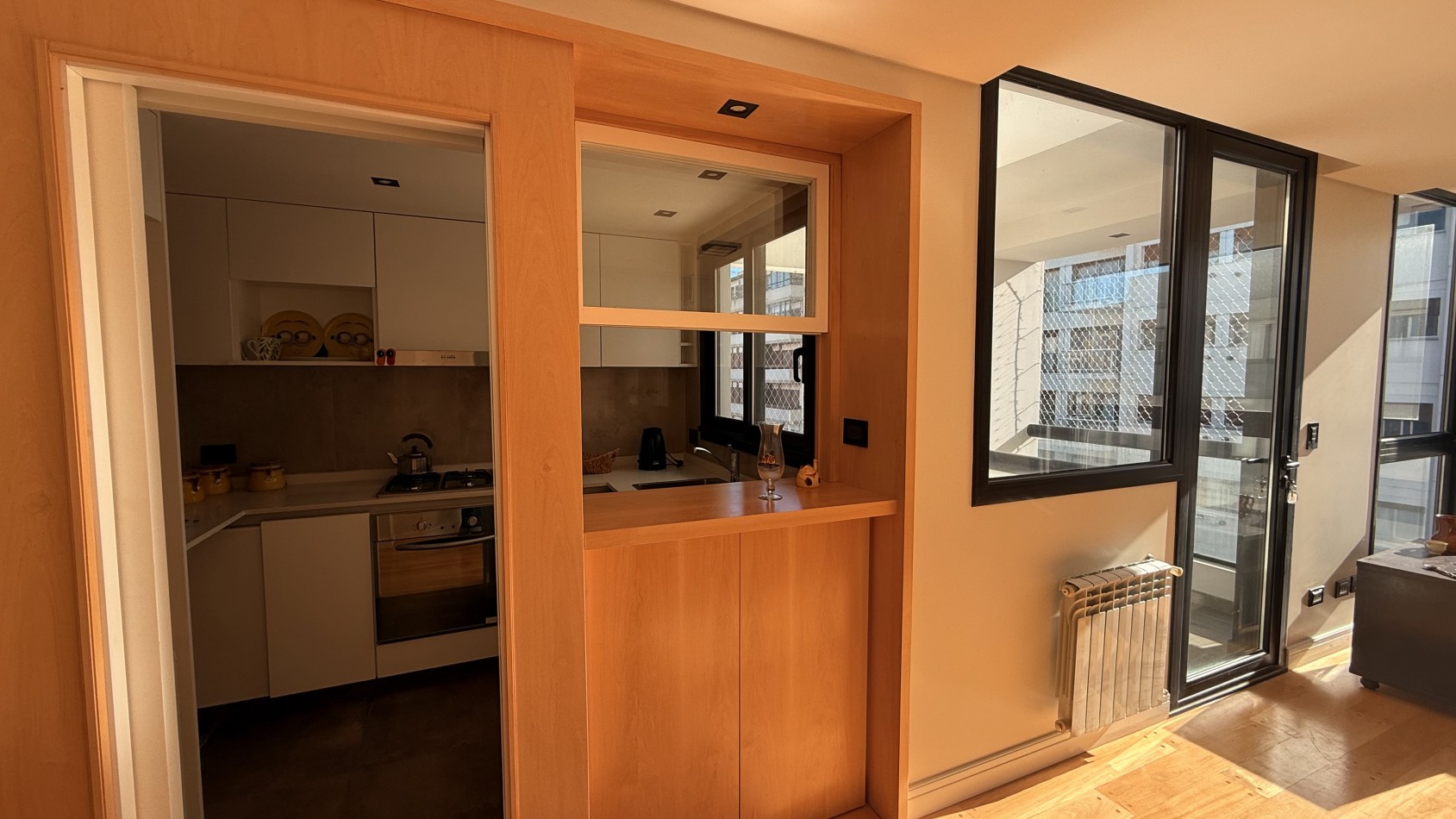 VENTA DEPARTAMENTO 2 AMB CON COCHERA- HIPOLITO YRIGOYEN 1600 