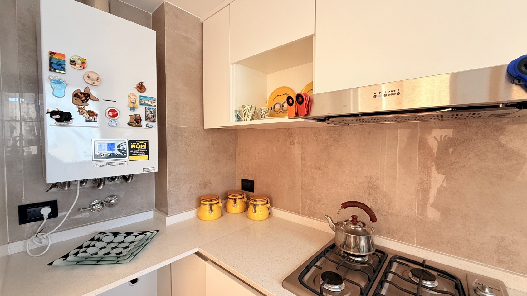VENTA DEPARTAMENTO 2 AMB CON COCHERA- HIPOLITO YRIGOYEN 1600 