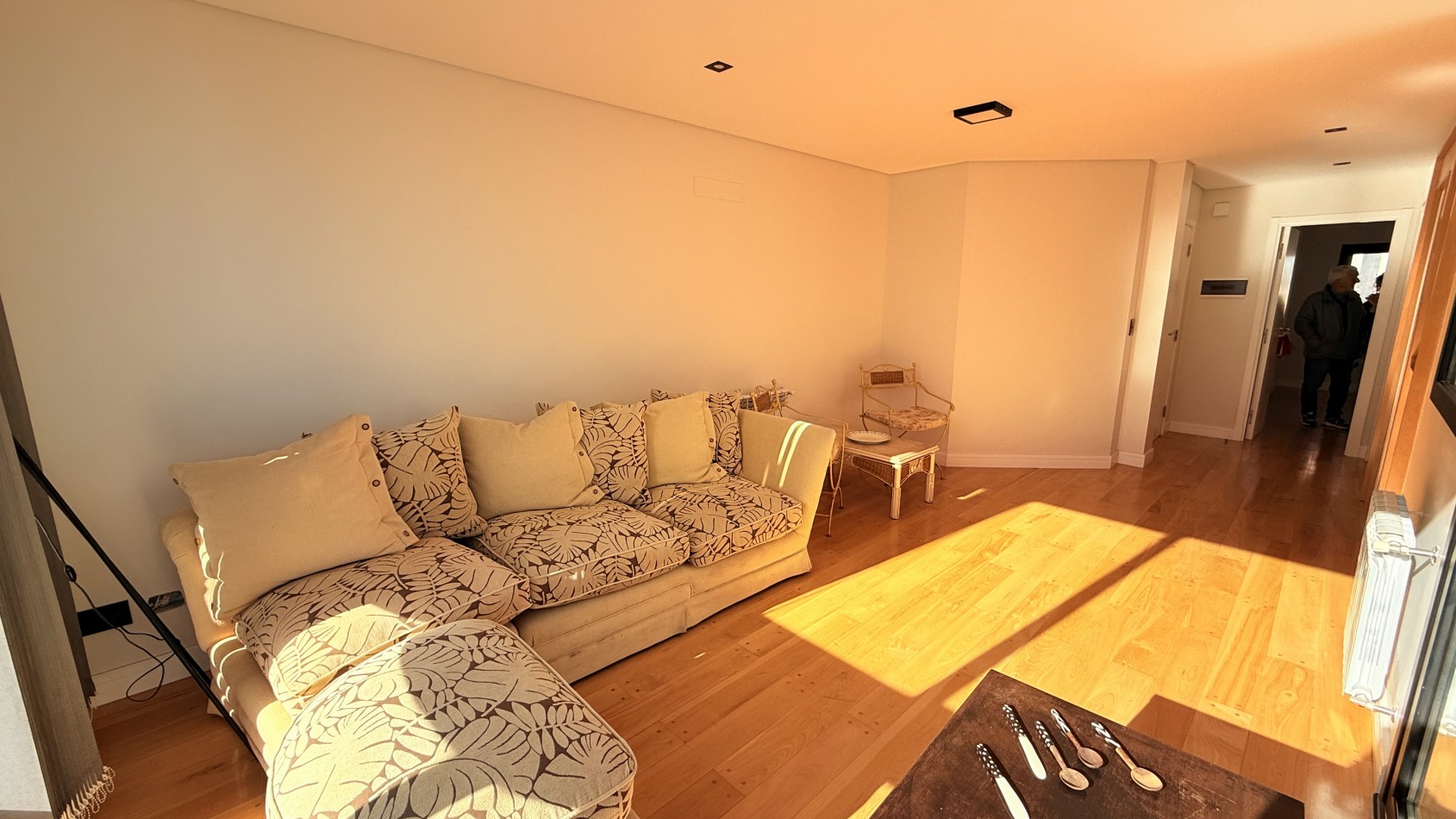 VENTA DEPARTAMENTO 2 AMB CON COCHERA- HIPOLITO YRIGOYEN 1600 