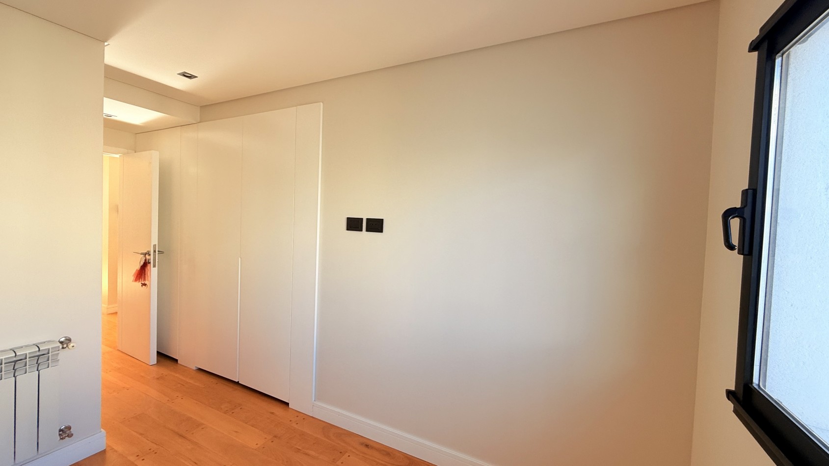 VENTA DEPARTAMENTO 2 AMB CON COCHERA- HIPOLITO YRIGOYEN 1600 