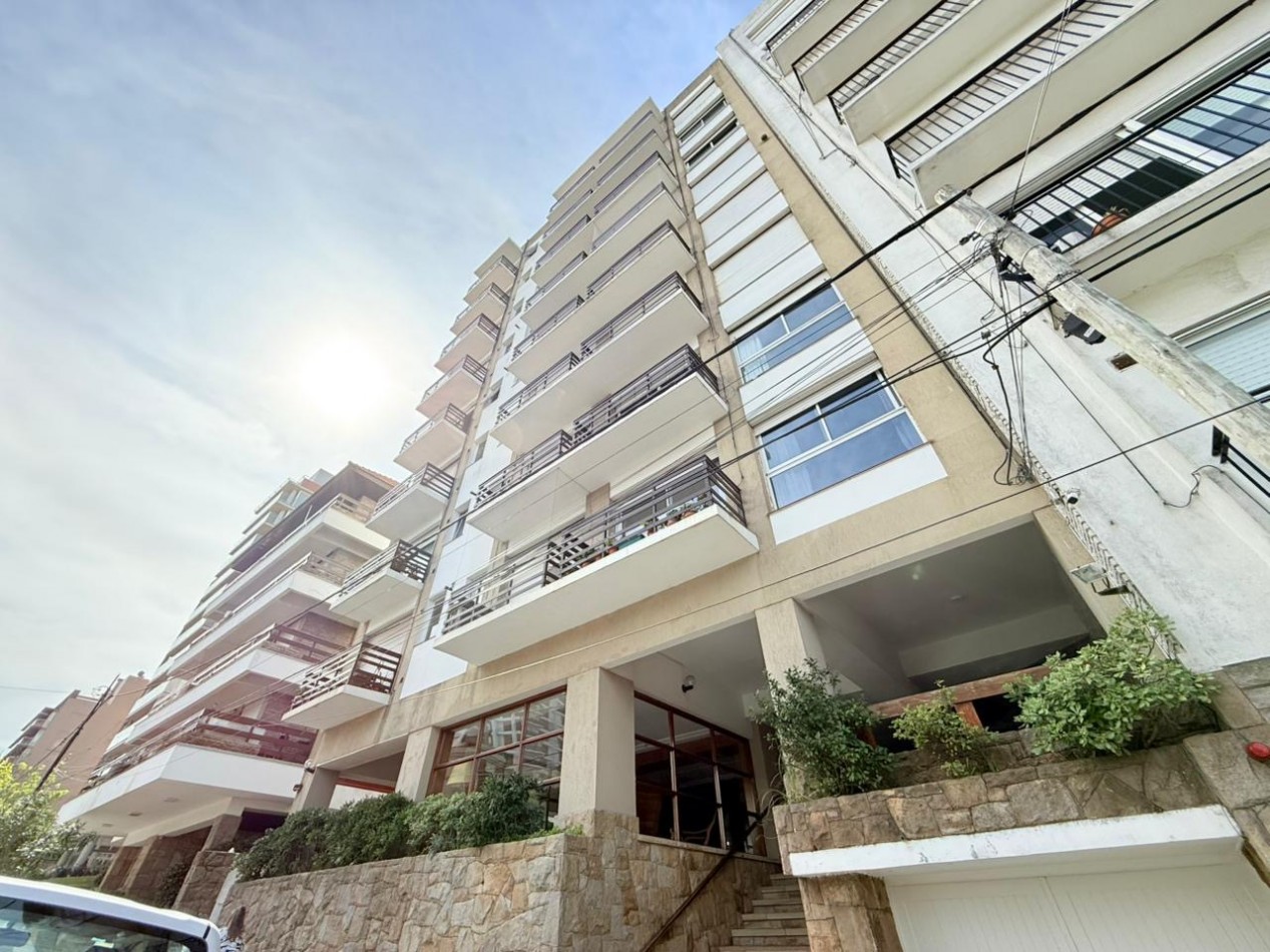 FORMOSA 53. 3 AMBIENTES PLAYA GRANDE- 4 PERSONAS