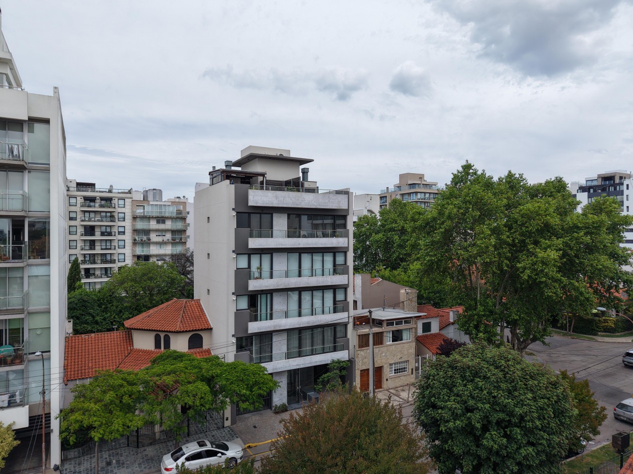VENTA PISO 4 AMB CON TERRAZA PROPIA - LAS HERAS 3200