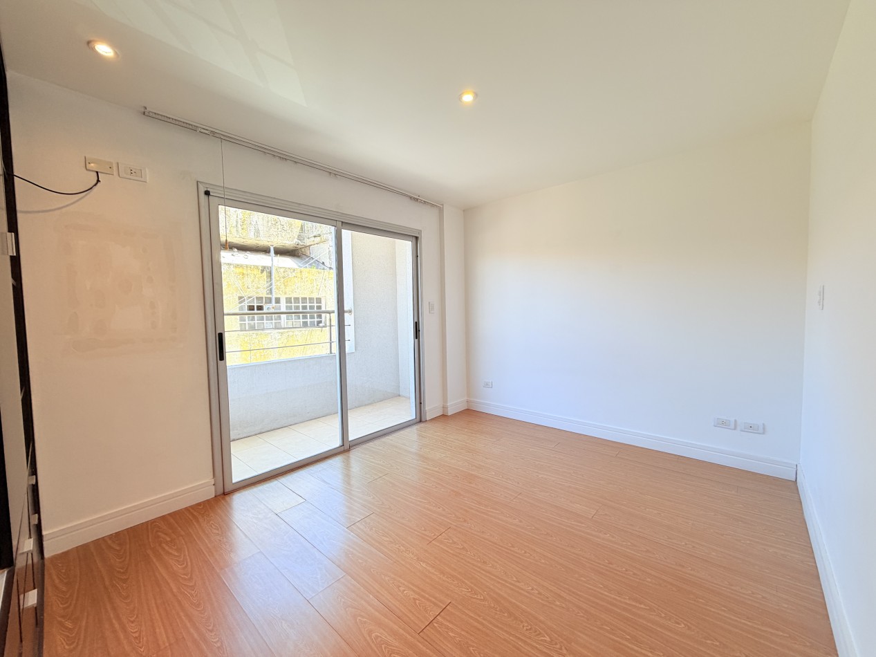 VENTA SEMIPISO 3 AMBIENTES - CATAMARCA 2300 