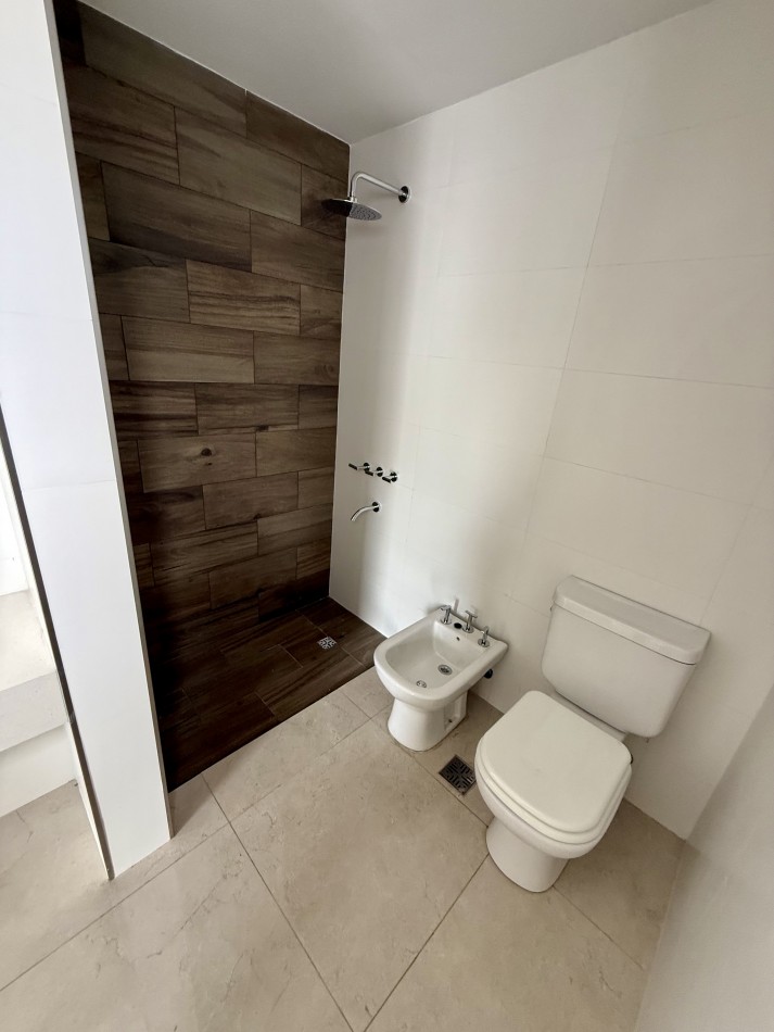 A ESTRENAR! ALQUILER PERMANENTE 4 AMBIENTES CON COCHERA. MAR DEL PLATA