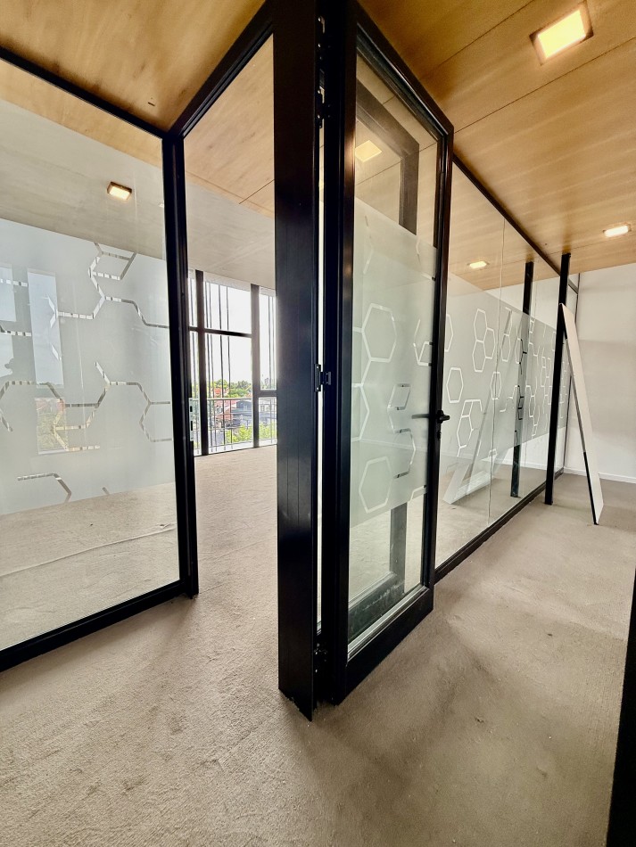 CONSTITUCION. OFICINAS EN ALQUILER.