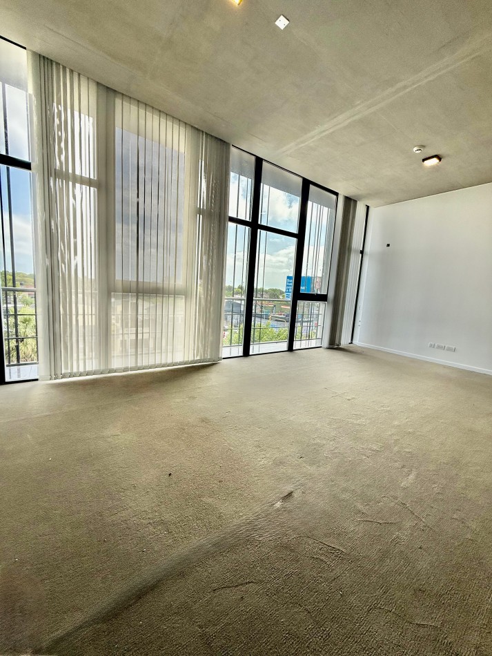 CONSTITUCION. OFICINAS EN ALQUILER.