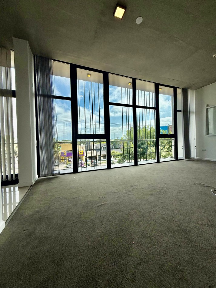 CONSTITUCION. OFICINAS EN ALQUILER.