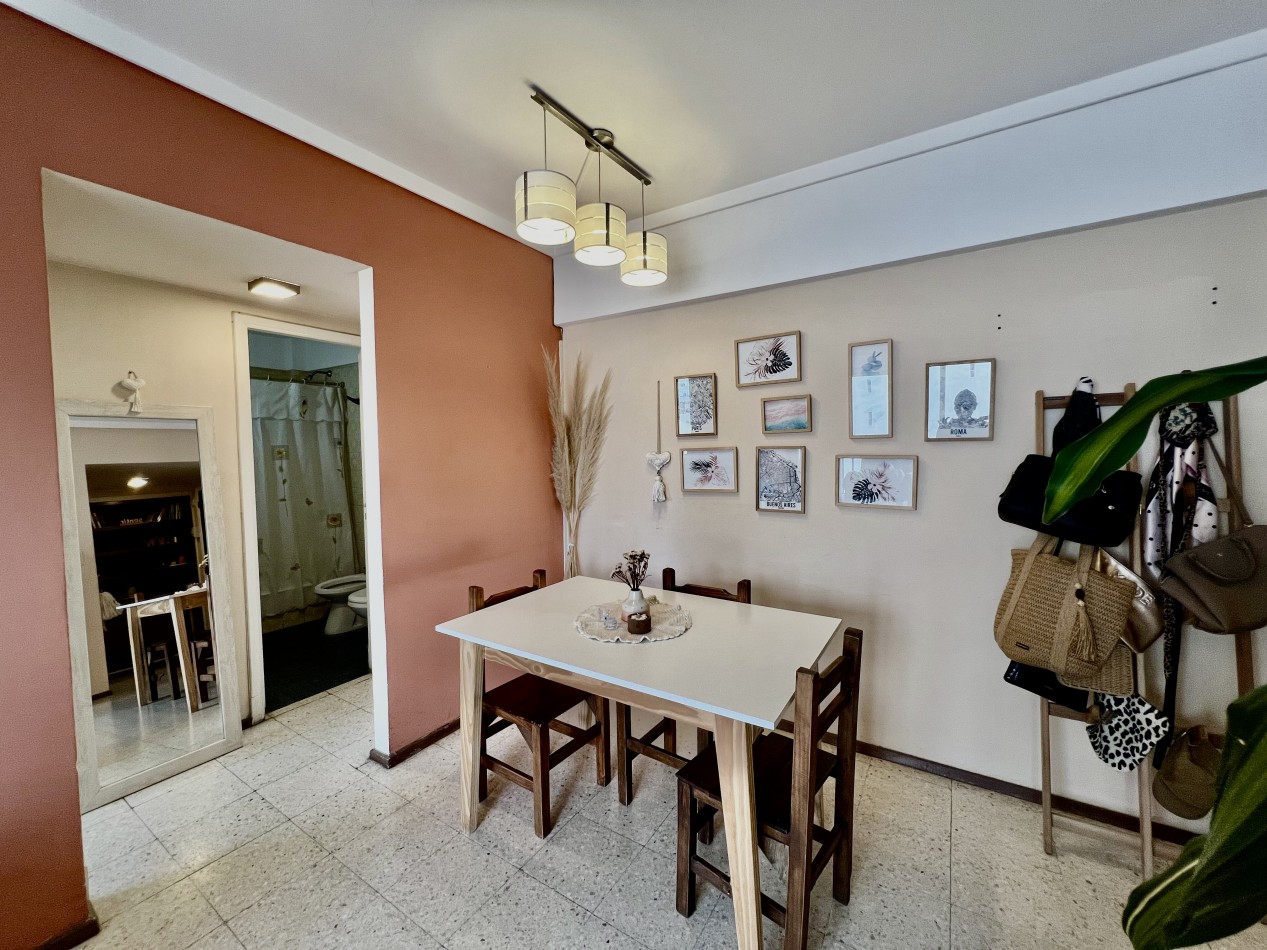 APTO CREDITO. 2 AMBIENTES EN MACROCENTRO SUPER LUMINOSO