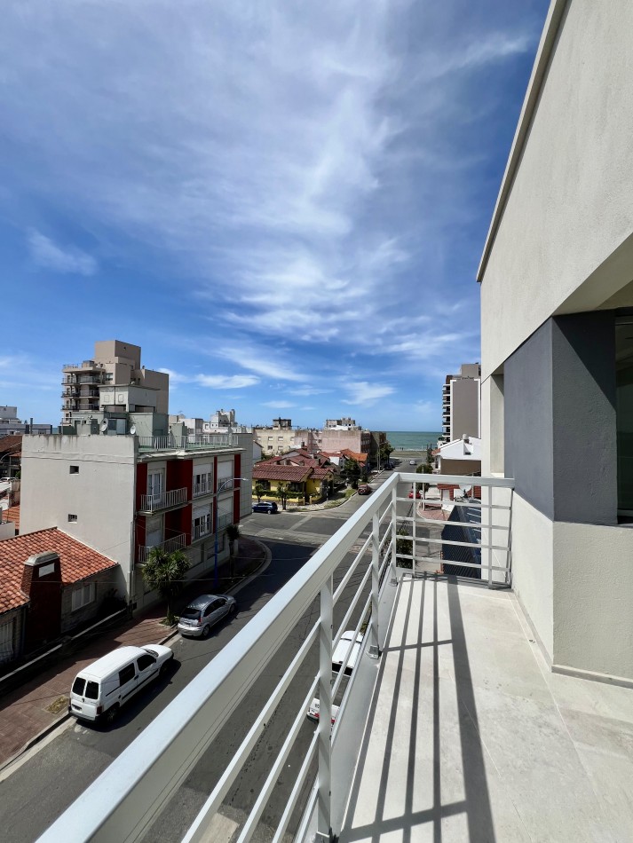 Semipiso moderno de 3 ambientes a metros del mar - Zona Norte | 106 m²