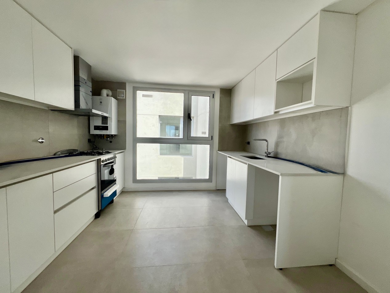 Semipiso moderno de 3 ambientes a metros del mar - Zona Norte | 106 m²