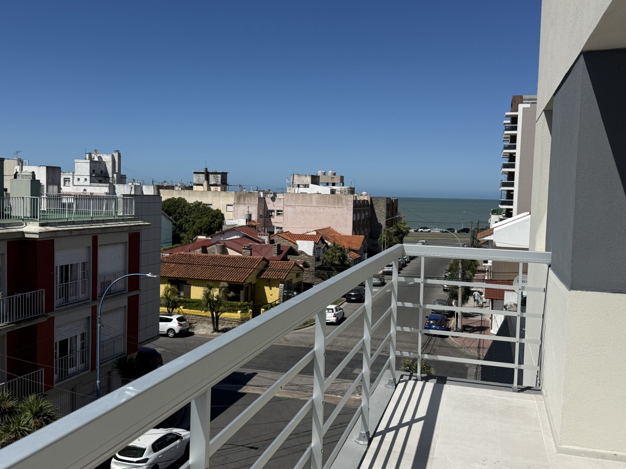 Semipiso moderno de 3 ambientes a metros del mar - Zona Norte | 106 m²