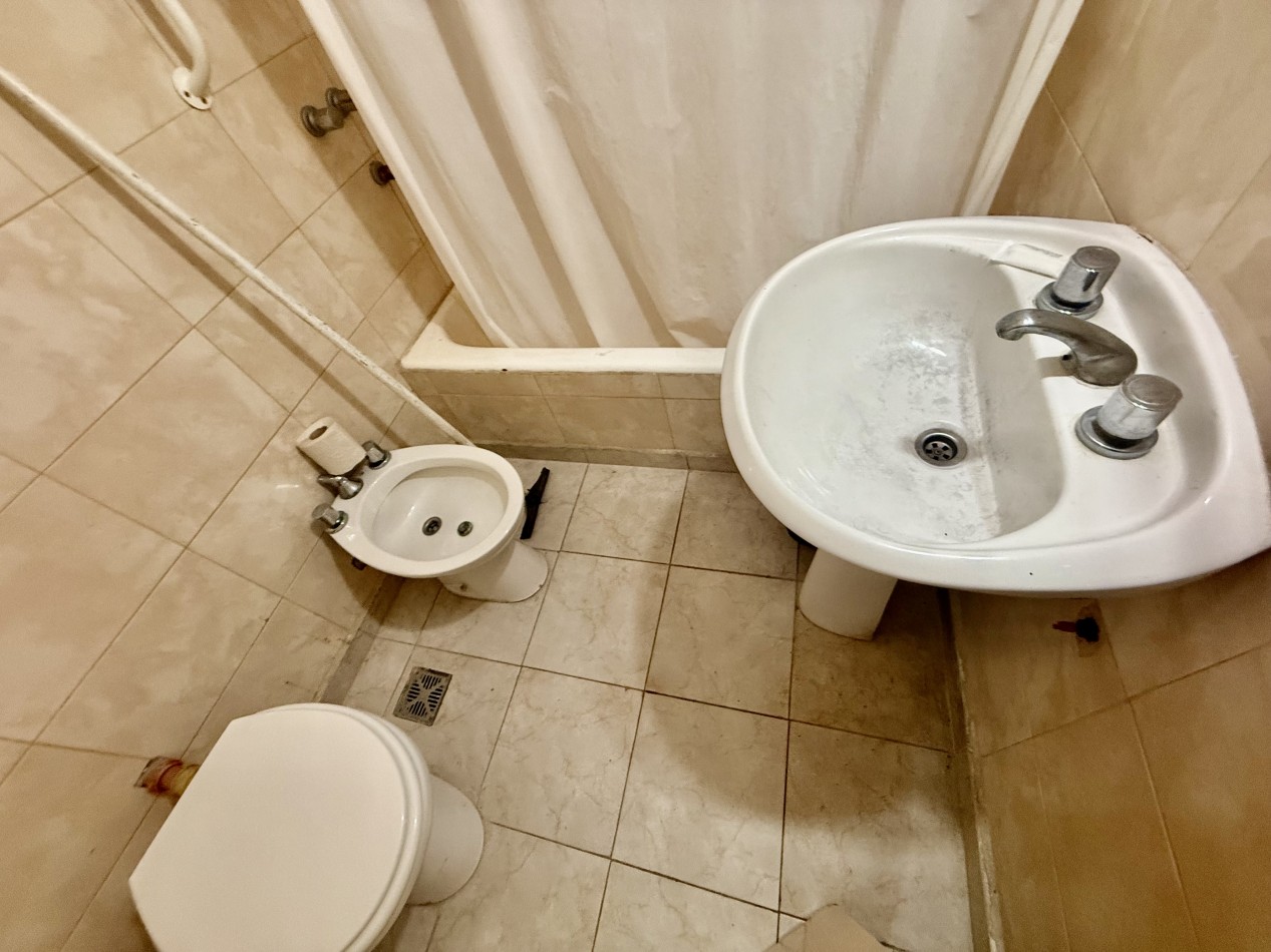 Hotel en Zona Aldrey 56 habitaciones