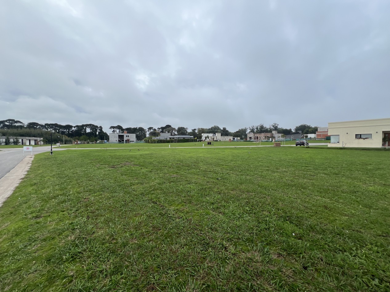 VENTA LOTE BARRIO PRIVADO ARENAS CHICO 