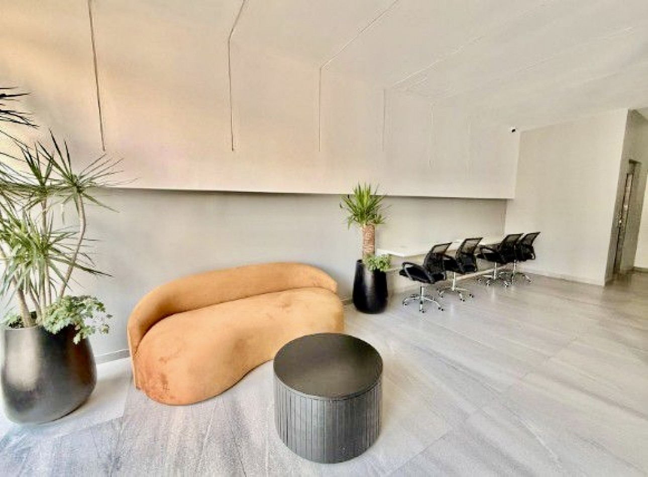 Monoambiente a estrenar. Zona Aldrey. Cochera opcional