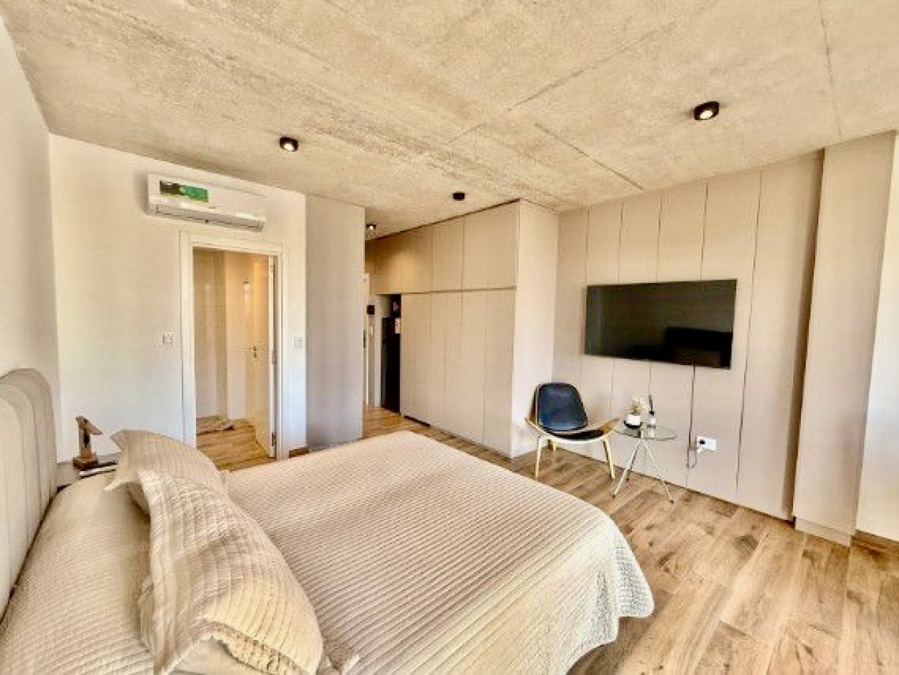 Monoambiente a estrenar. Zona Aldrey. Cochera opcional