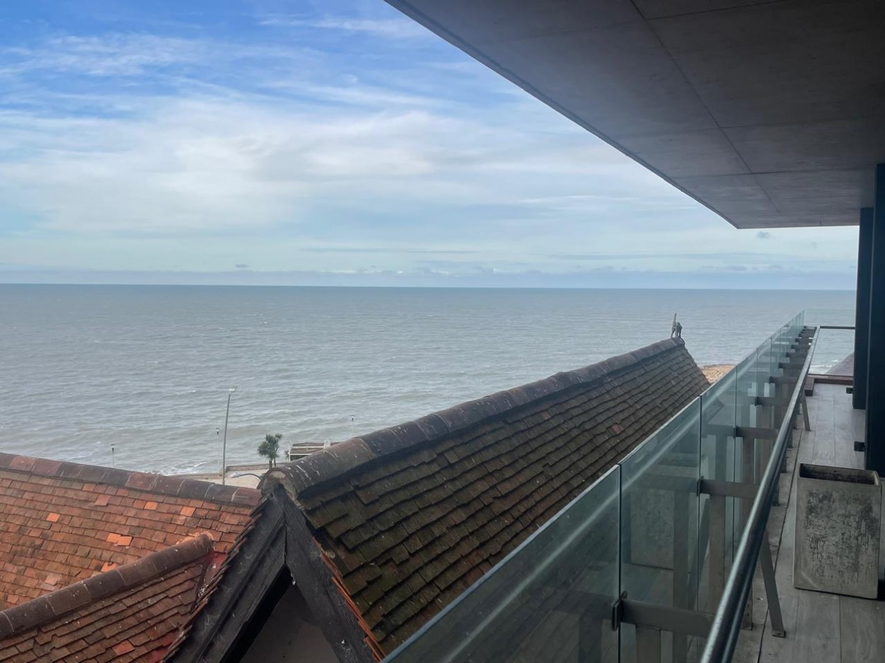 Malecon Varese de 2 amb c/ cochera