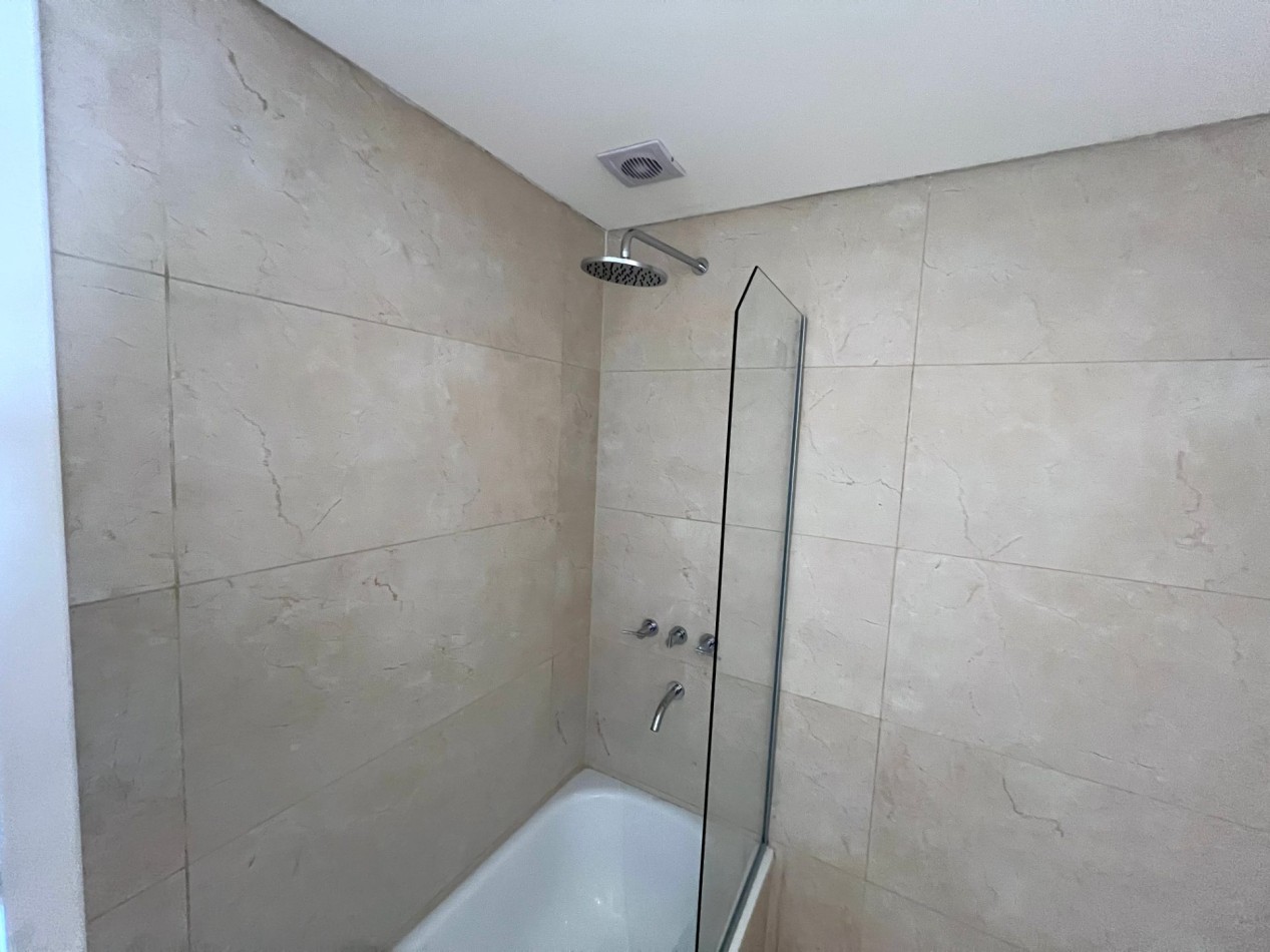 Posibilidad de financiacion. Departamento de 2 ambientes a metros del mar - Zona Norte
