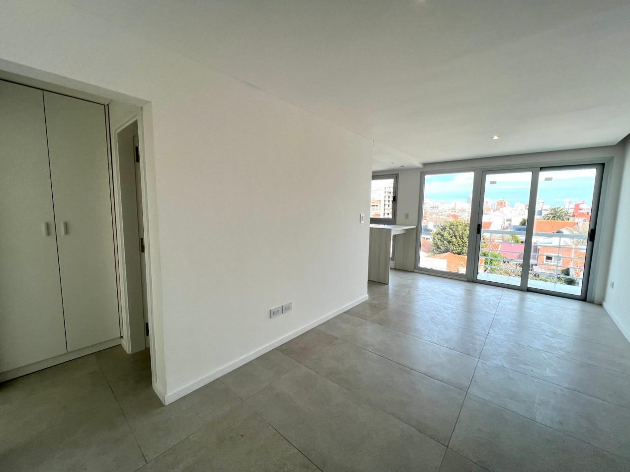 Posibilidad de financiacion. Departamento 2 ambientes a metros del mar - Zona Norte 
