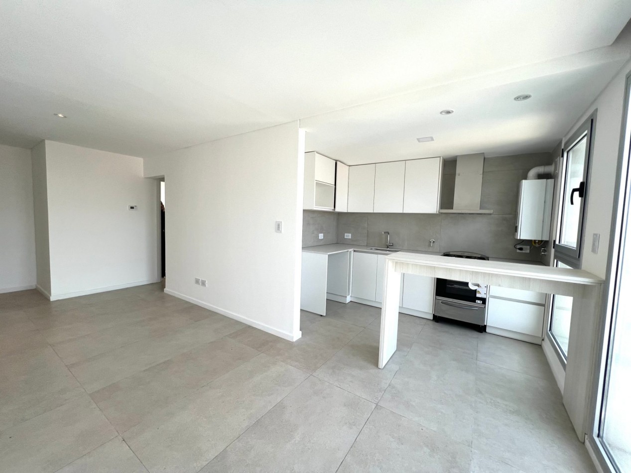 Posibilidad de financiacion. Departamento 2 ambientes a metros del mar - Zona Norte 