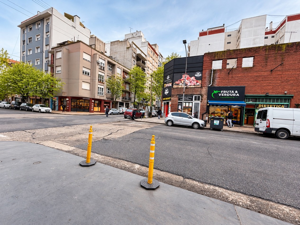 LOCAL COMERCIAL EN ALQUILER - ALBERTI AL 1900