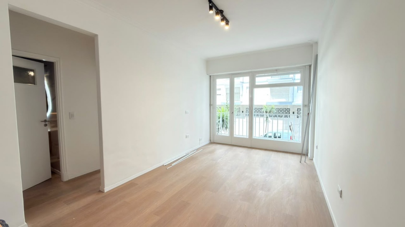 VENTA | DEPARTAMENTO DE 2 AMBIENTES CON BALCON A LA CALLE