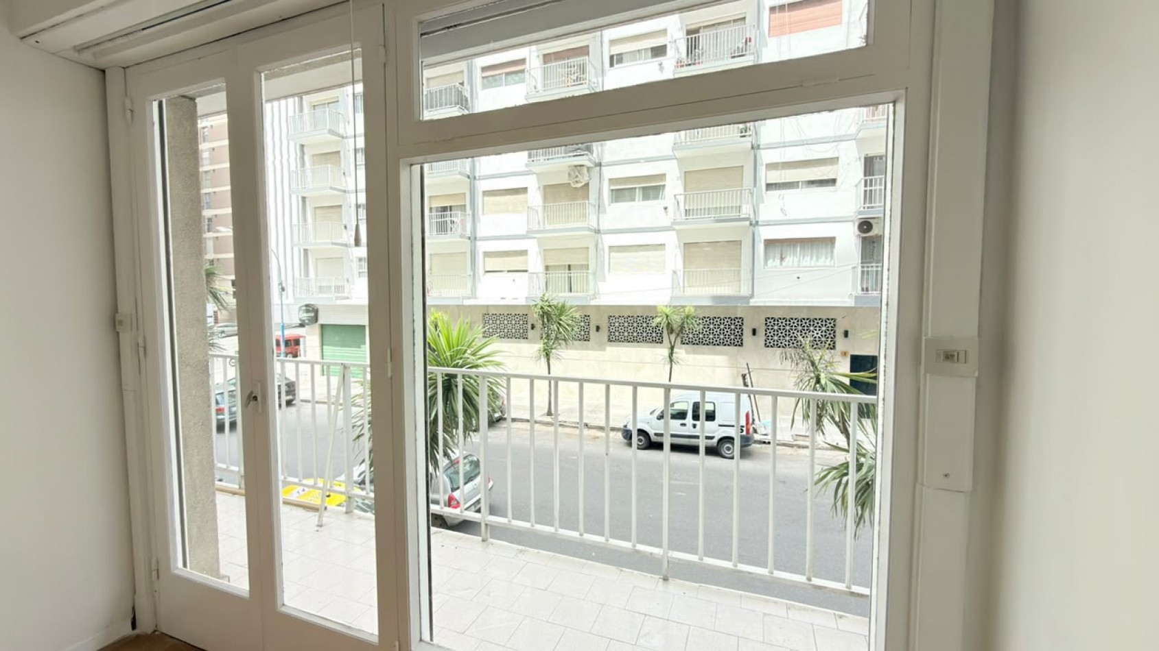VENTA | DEPARTAMENTO DE 2 AMBIENTES CON BALCON A LA CALLE