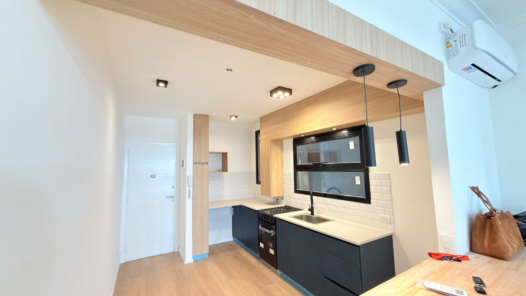 VENTA | DEPARTAMENTO DE 2 AMBIENTES CON BALCON A LA CALLE