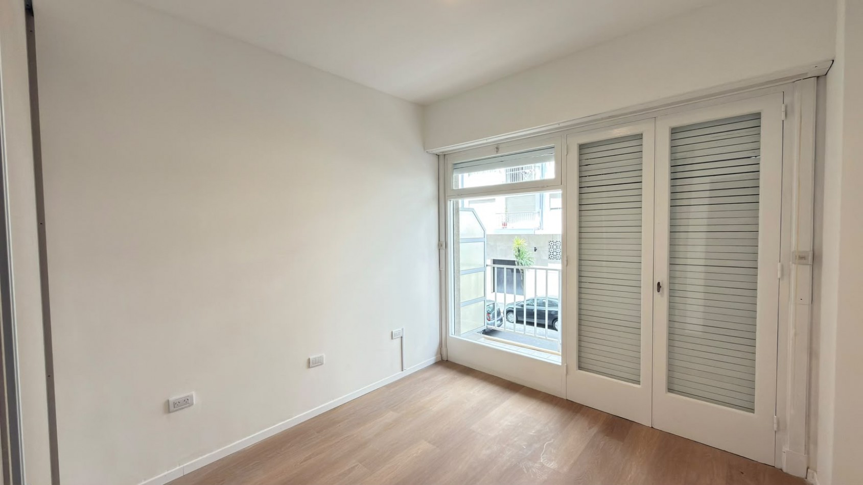 VENTA | DEPARTAMENTO DE 2 AMBIENTES CON BALCON A LA CALLE