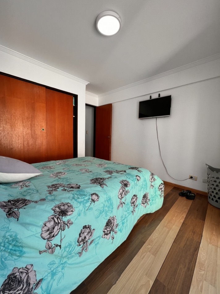 APTO CREDITO. IMPECABLE UNIDAD A METROS DEL MAR. LIBERTAD AL 3400