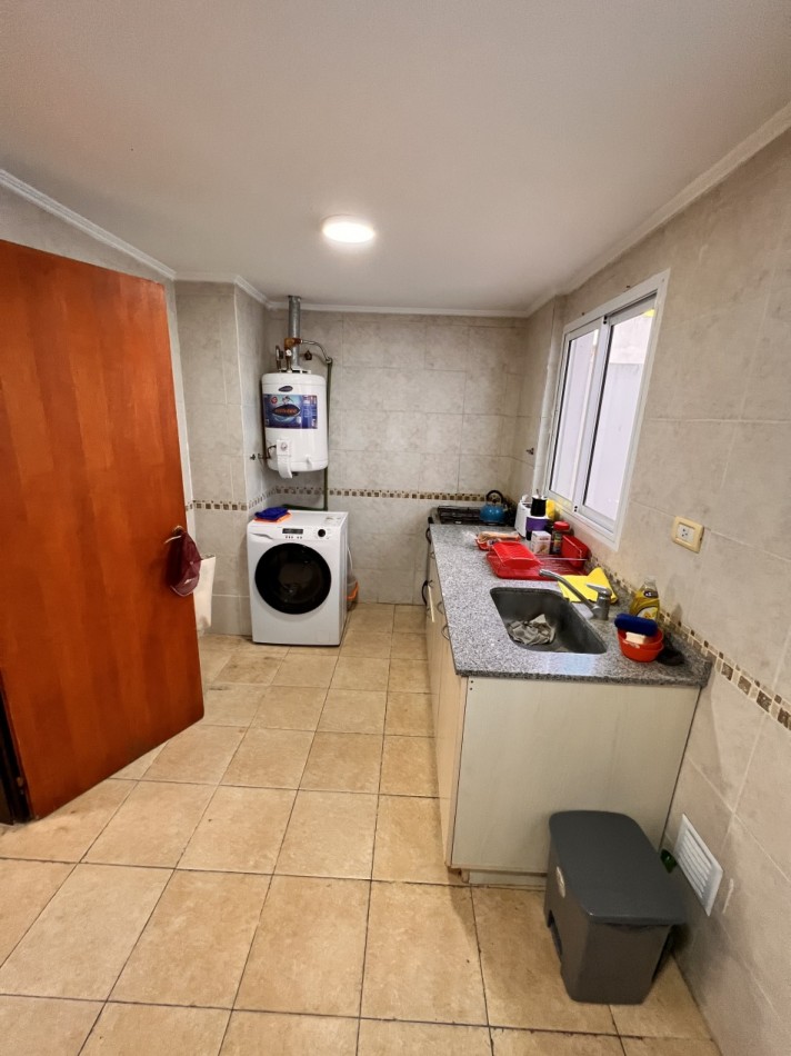 APTO CREDITO. IMPECABLE UNIDAD A METROS DEL MAR. LIBERTAD AL 3400