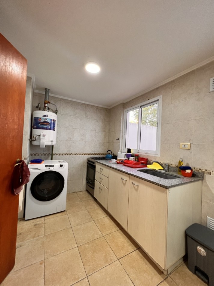 APTO CREDITO. IMPECABLE UNIDAD A METROS DEL MAR. LIBERTAD AL 3400