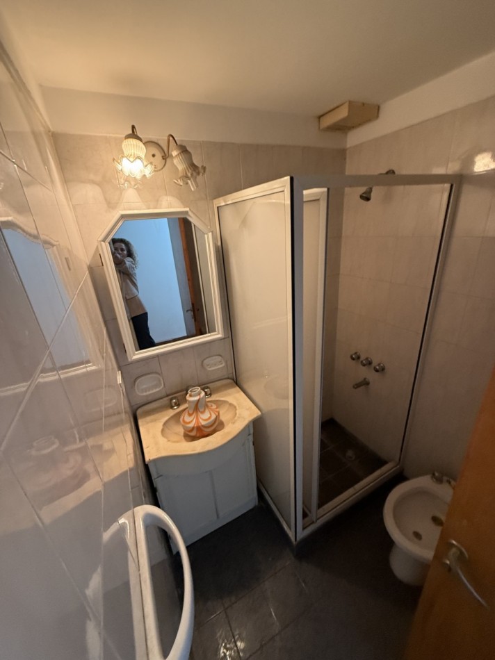 APTO CREDITO Chalet 4 ambientes con garage + departamento