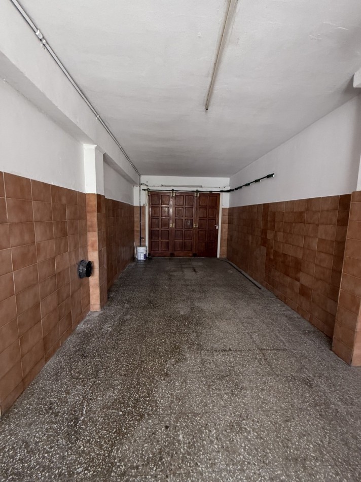 APTO CREDITO Chalet 4 ambientes con garage + departamento