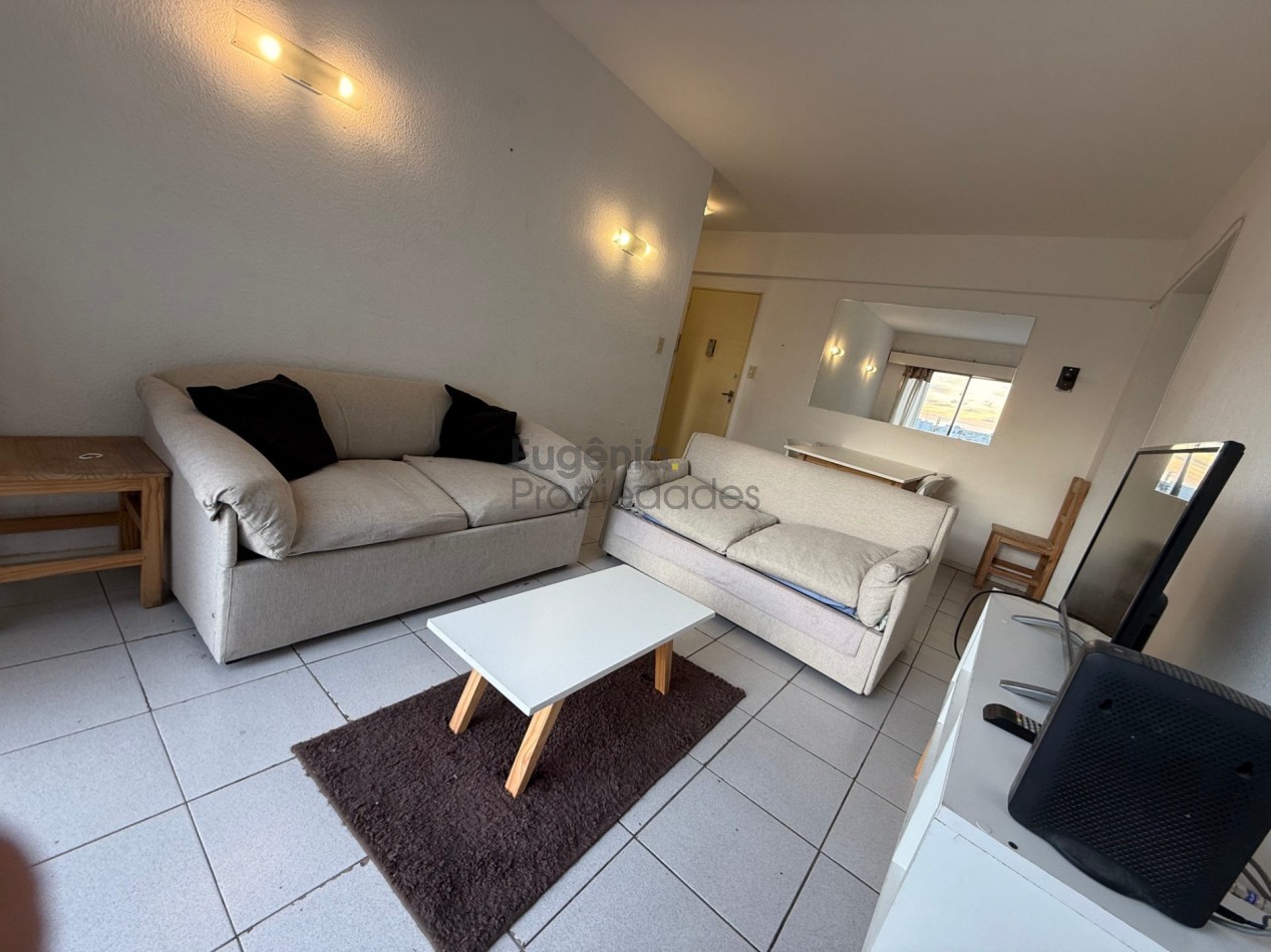 Departamento 2 ambientes al frente con vista panoramica | Arenales 2300 | Plaza Colon