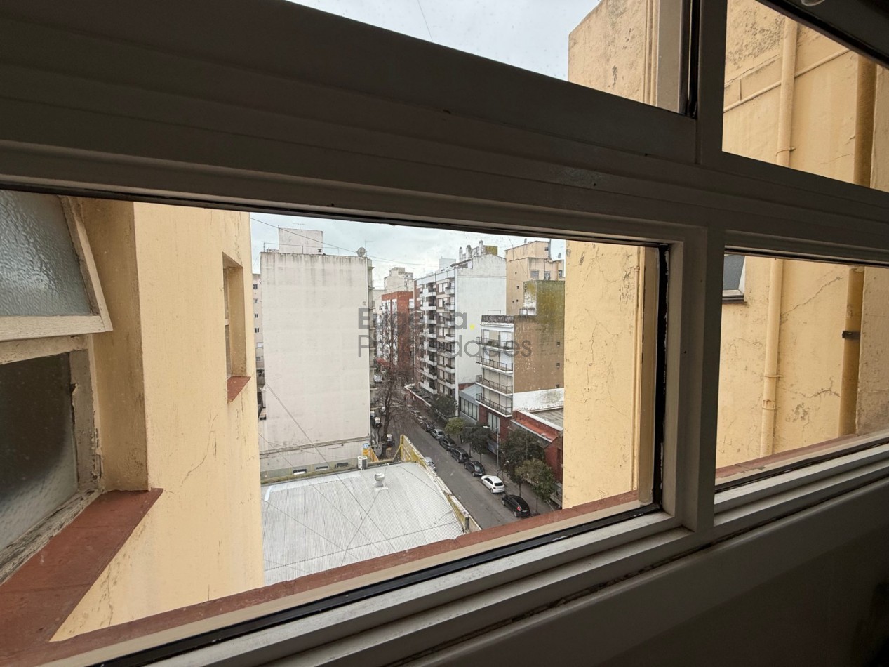 Departamento 4 Ambientes Reciclado con Balcon Al Frente | Centro | APTO CREDITO