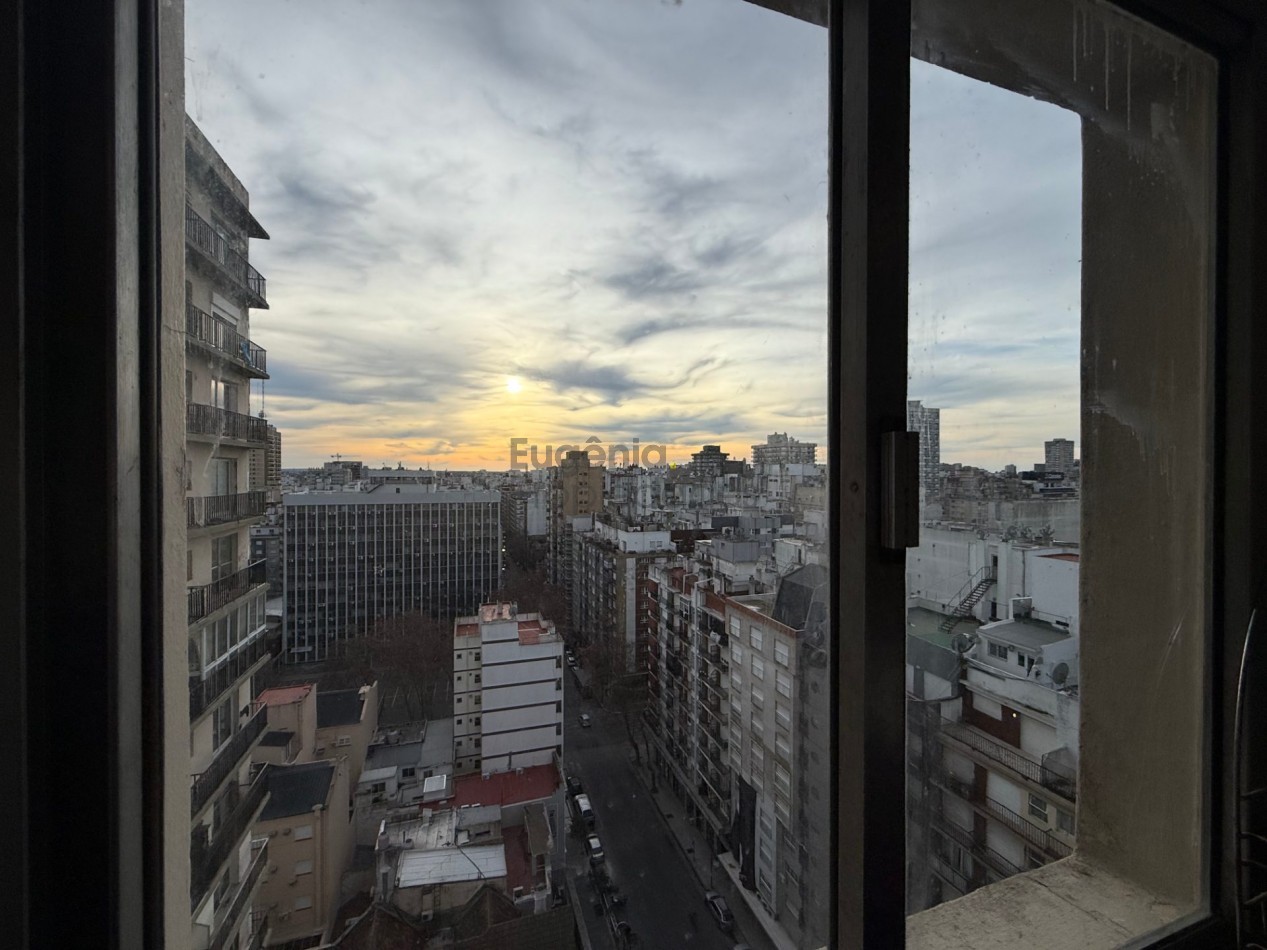 Departamento 2 ambientes al frente con vista panoramica | Arenales 2300 | Plaza Colon