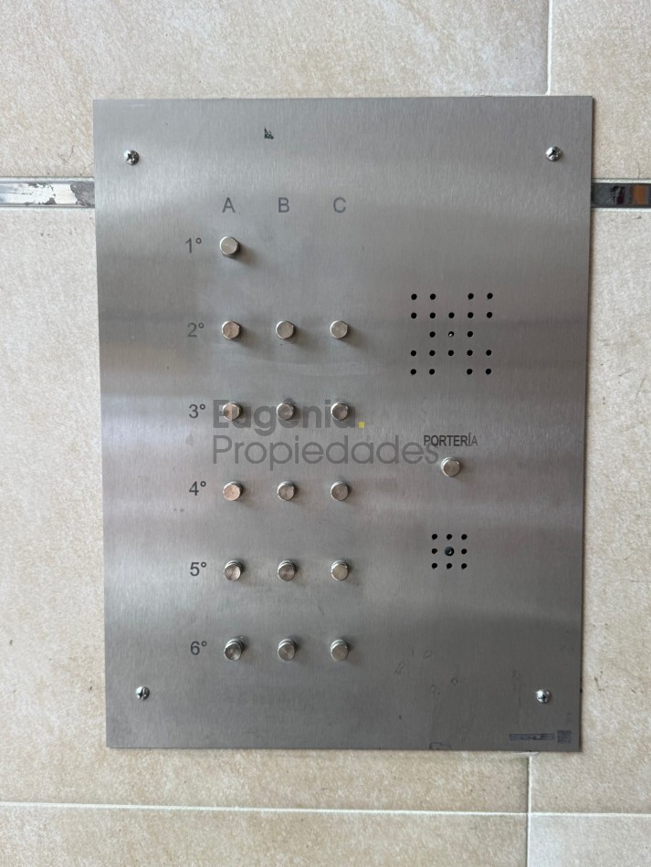 Departamento 4 Ambientes Reciclado con Balcon Al Frente | Centro | APTO CREDITO