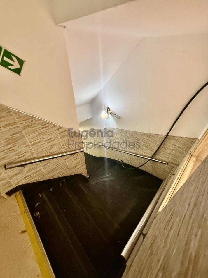 Hotel en Zona Aldrey 56 habitaciones