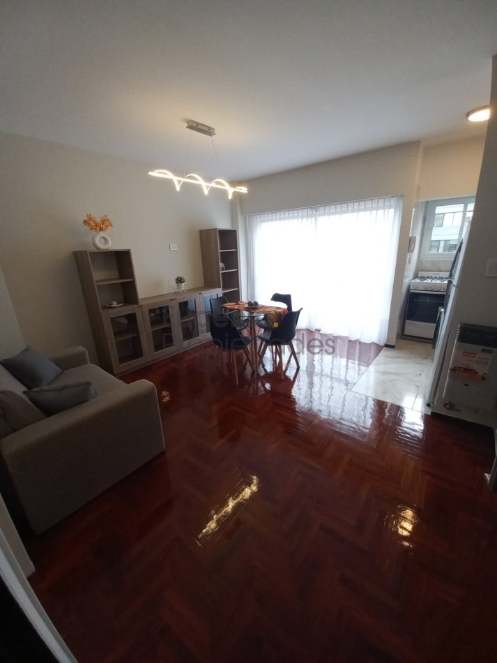 RECICLADO | Departamento 2 ambientes con balcon | Zona Centro 